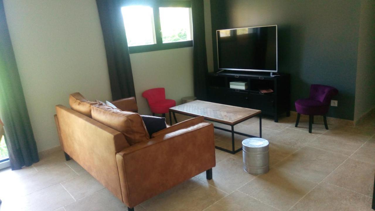 Bed and Breakfast Cosy Wood House Laubressel Экстерьер фото